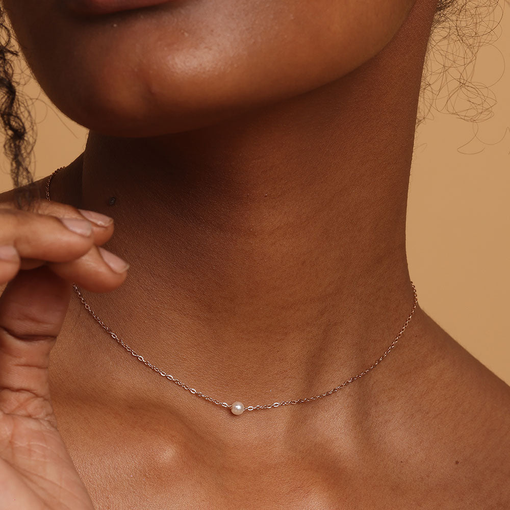 Minimalist Pearl Necklace