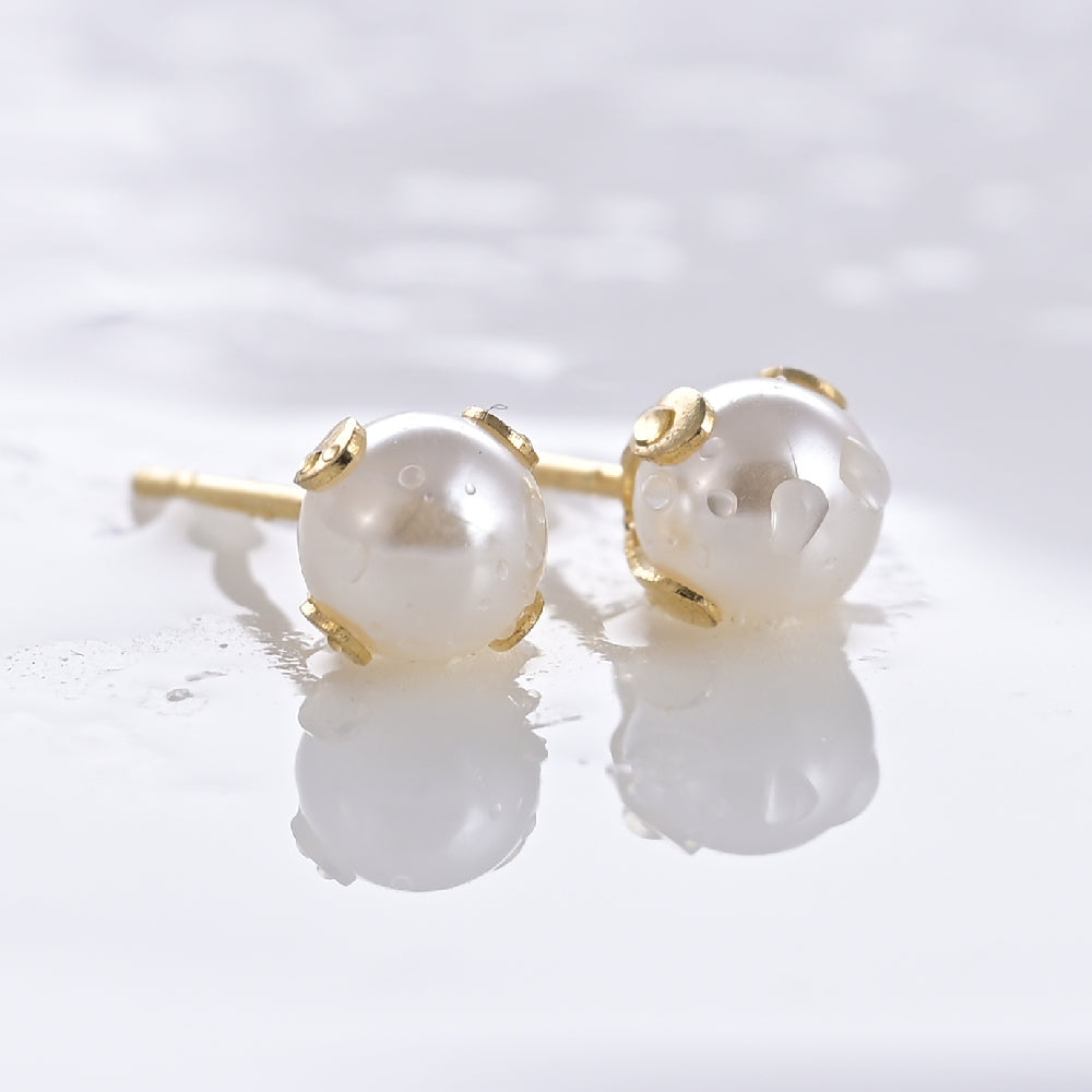 Royal Pearl Stud Earrings