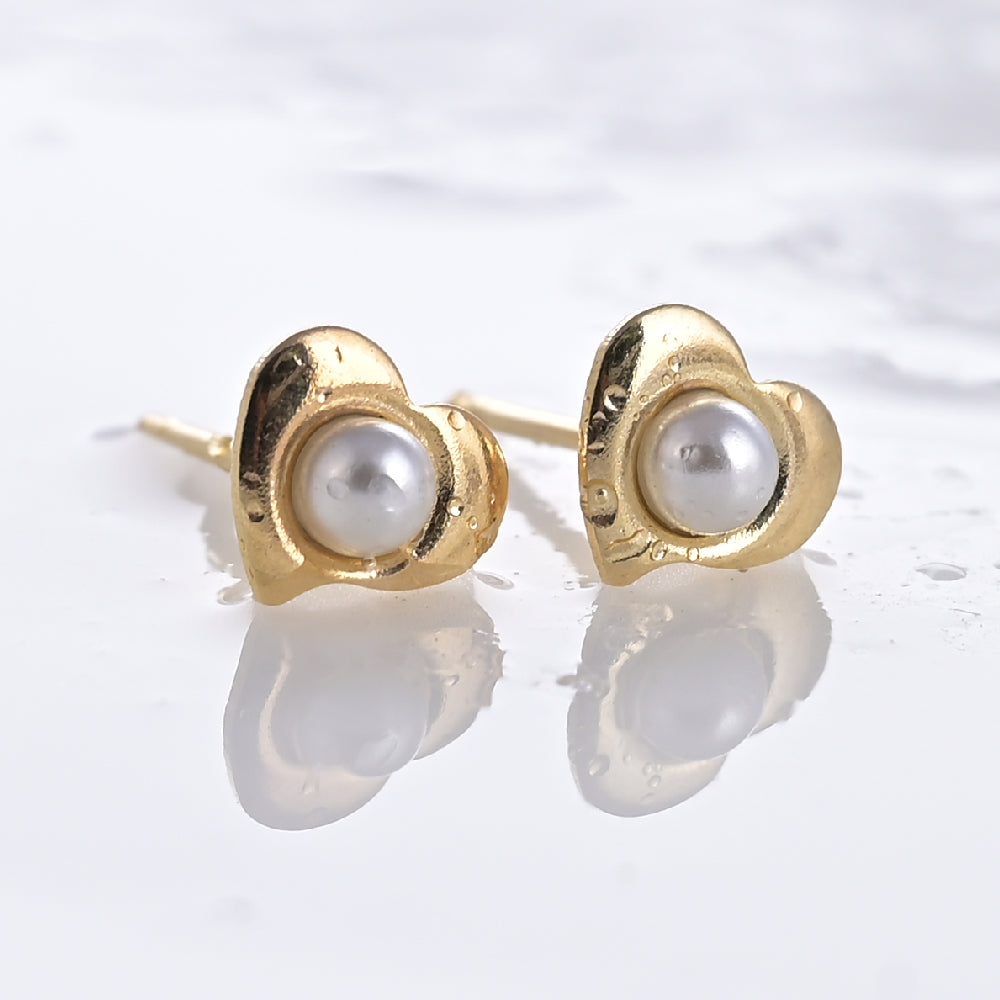Pearl Heart Stud Earrings