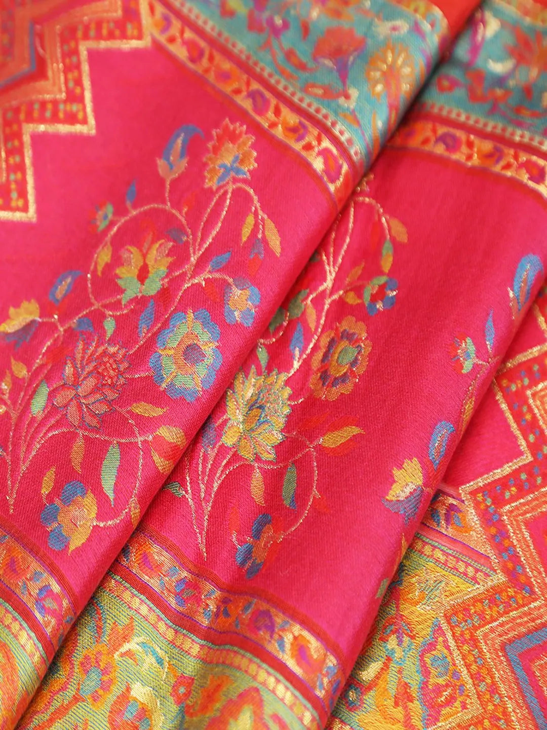 Elegant Silk Dupatta with Silk Duptta Pattern in Red