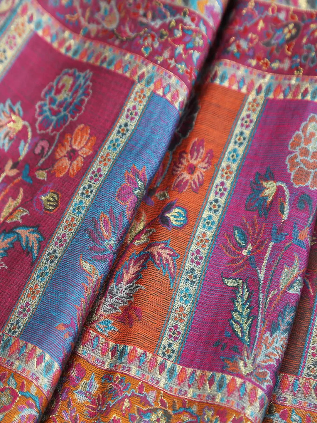 Elegant Silk Dupatta with Silk Duptta Pattern in Gray