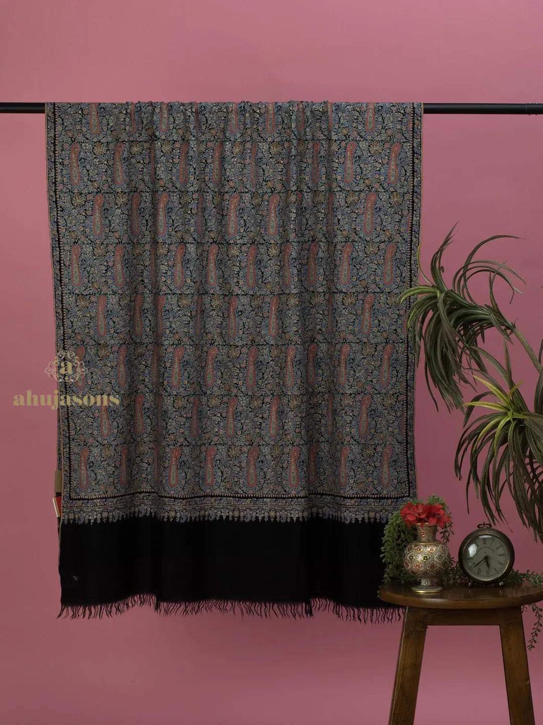 Elegant Handloom Pashmina Shawl Jama Emboidery in Black