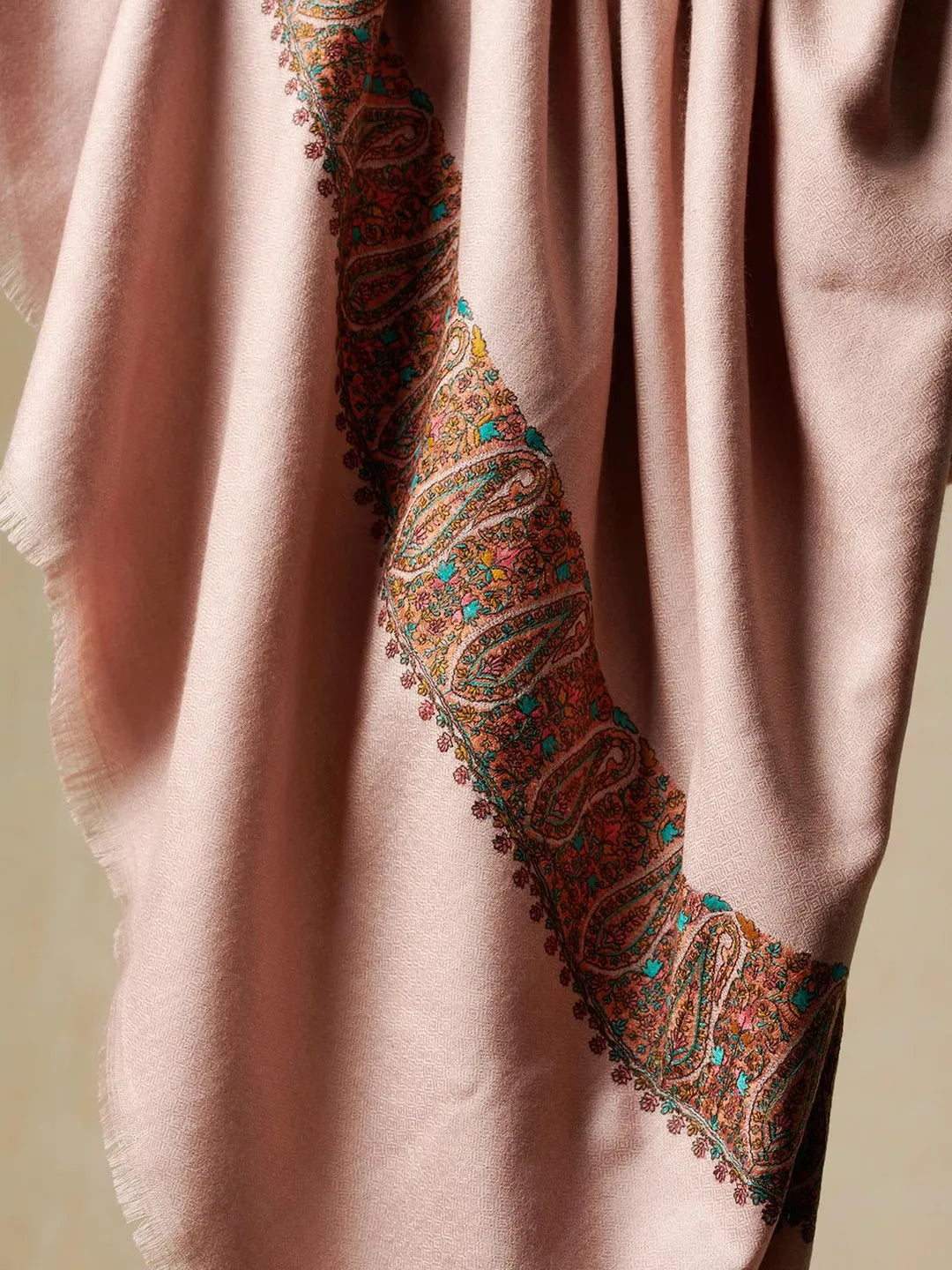 Elegant Shawl Wool Blend with Jamawaar Pattern in Peach