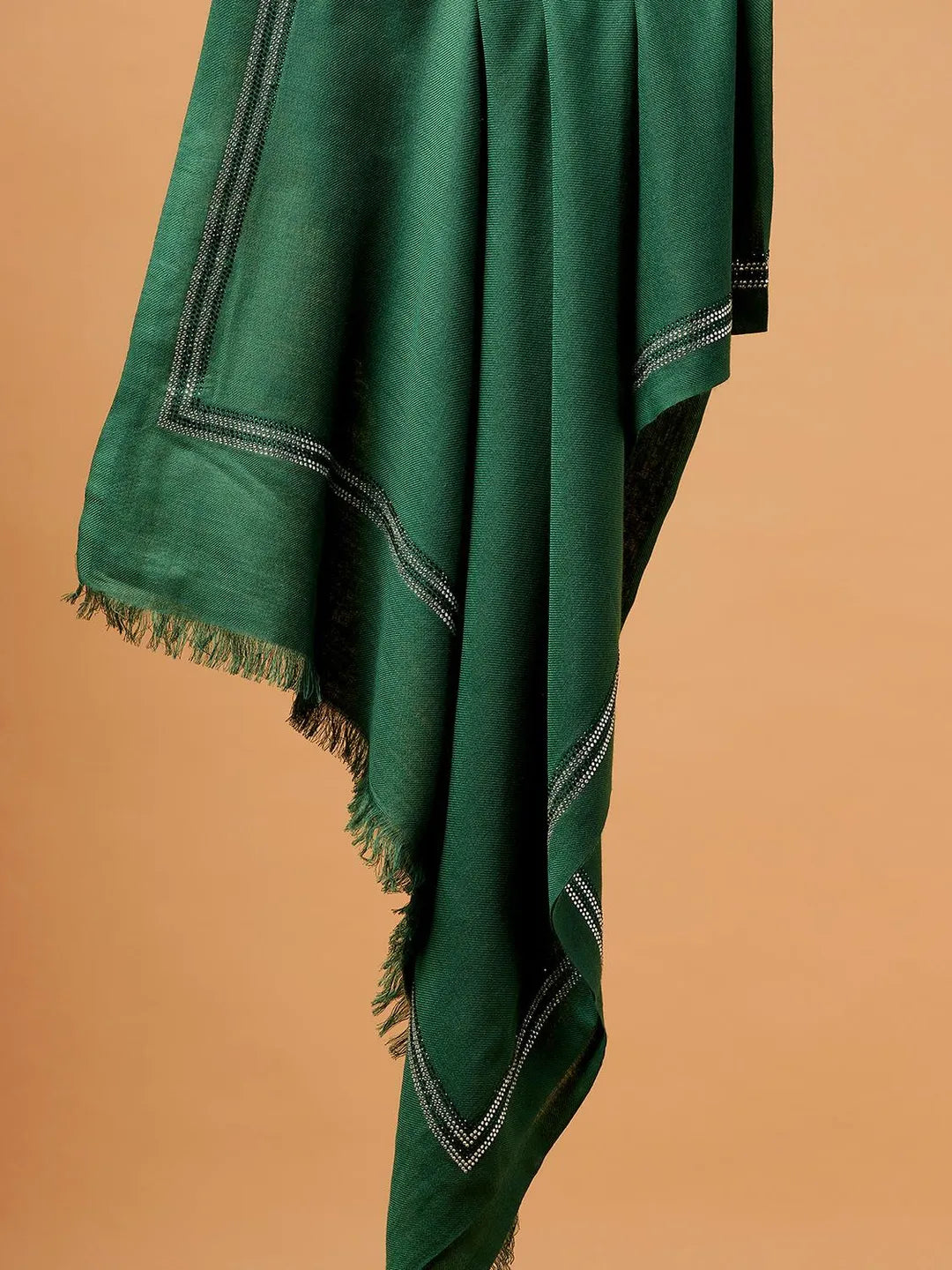 Elegant Stole Wool Blend with Dobby Pattern in Green