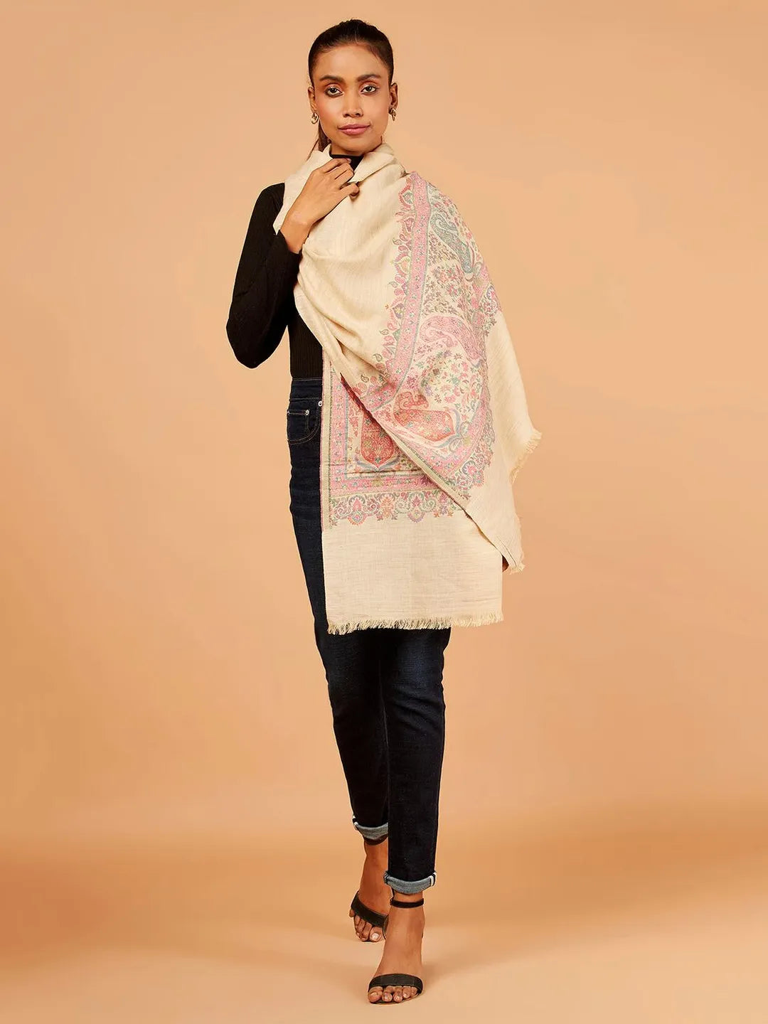 Elegant Stole Wool Blend with Palla With Zari Pattern in Off White