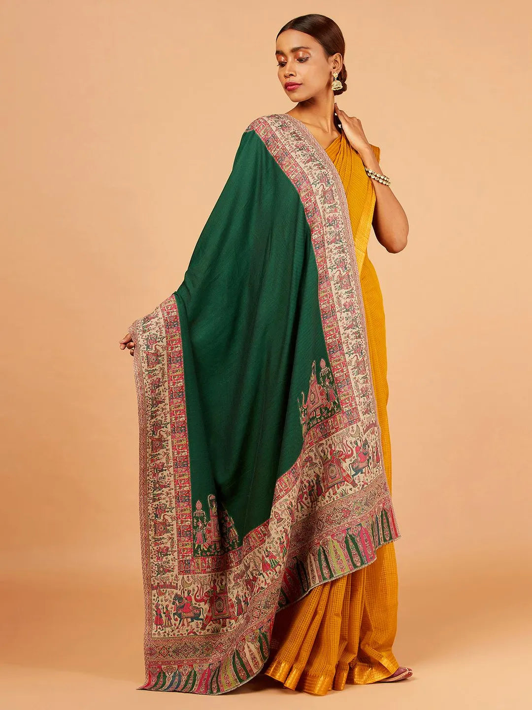 Elegant Shawl Wool Blend with Jacquard Pattern in Green