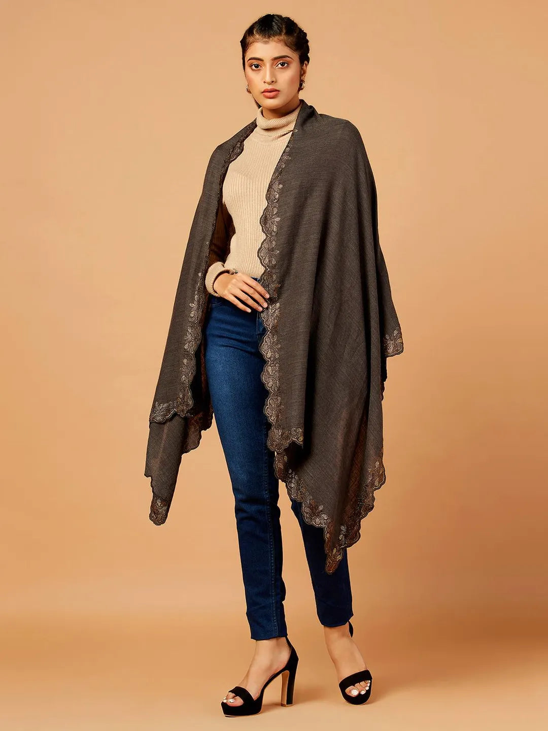 Elegant Stole Wool Blend with Dobby Pattern in Brown