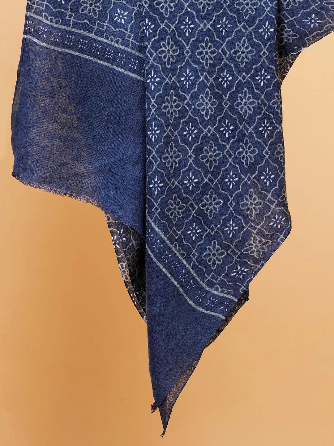 Elegant Stole Wool Blend with Printed Pattern in Blue