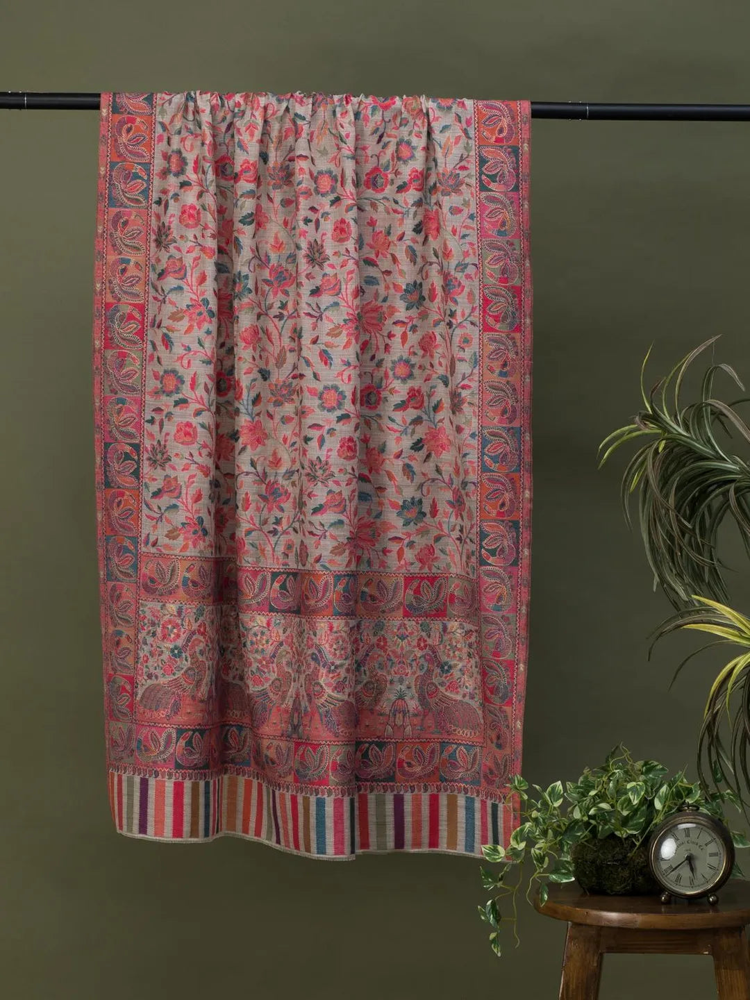 Elegant Shawl Wool Blend with Kaani Pattern in Beige