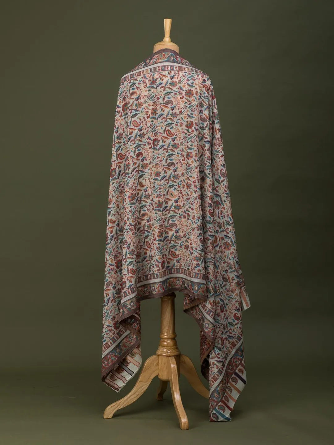 Elegant Shawl Wool Blend with Kaani Pattern in White
