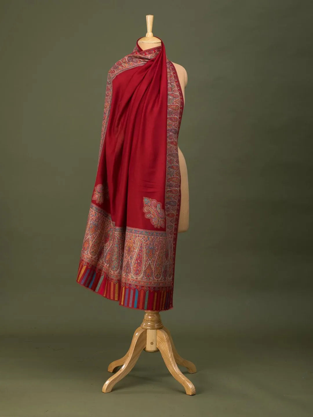 Elegant Shawl Wool Blend with Kaani Pattern in Red