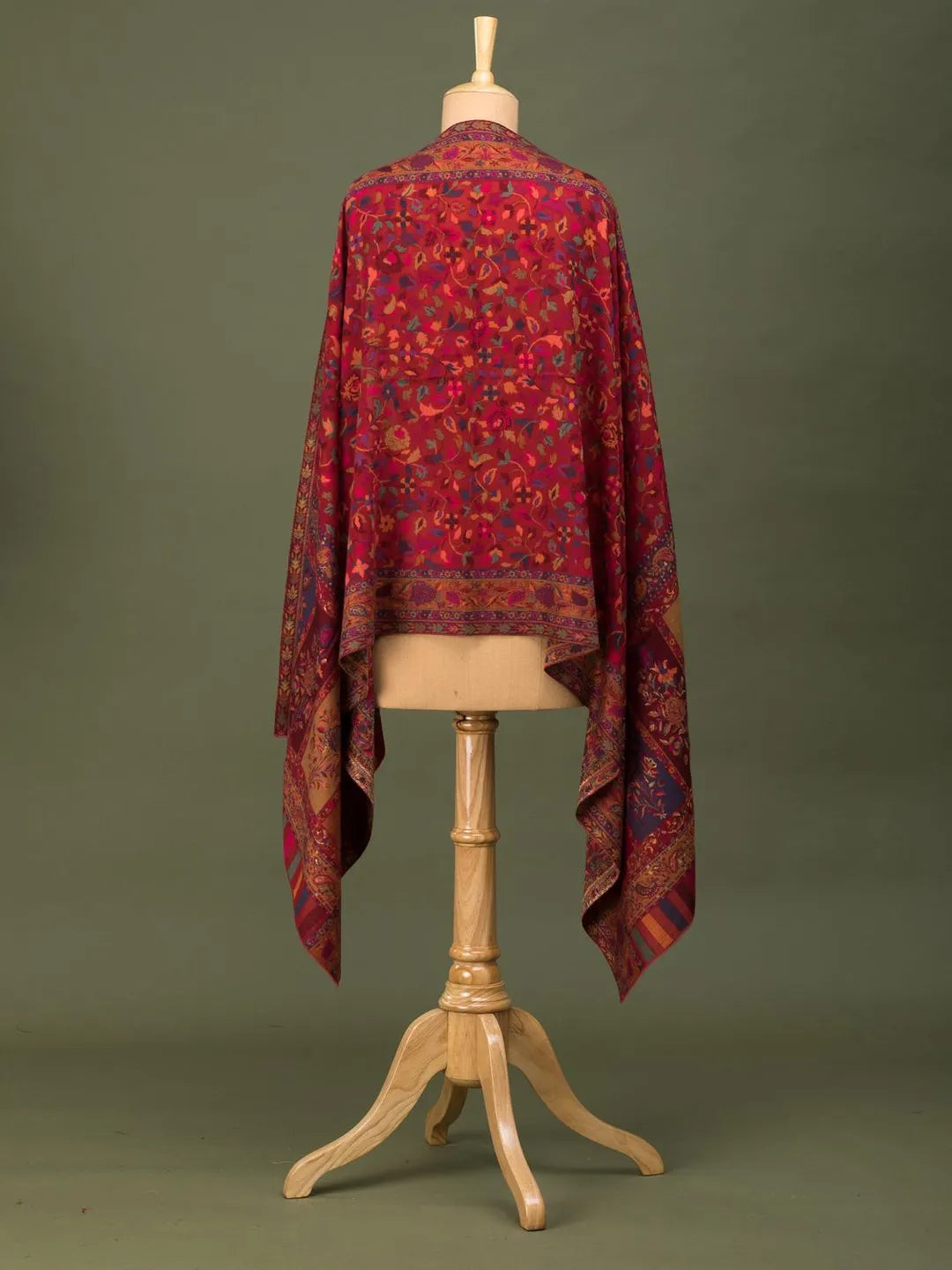 Elegant Stole Wool Blend with Kaani Pattern in Red