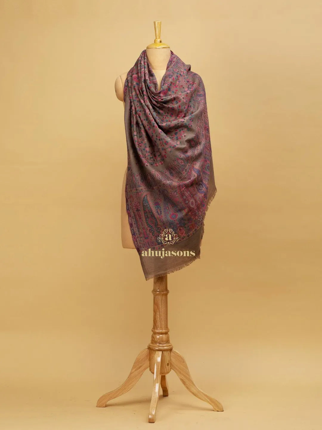 Elegant Shawl Wool Blend with Jaal Pattern in Multi