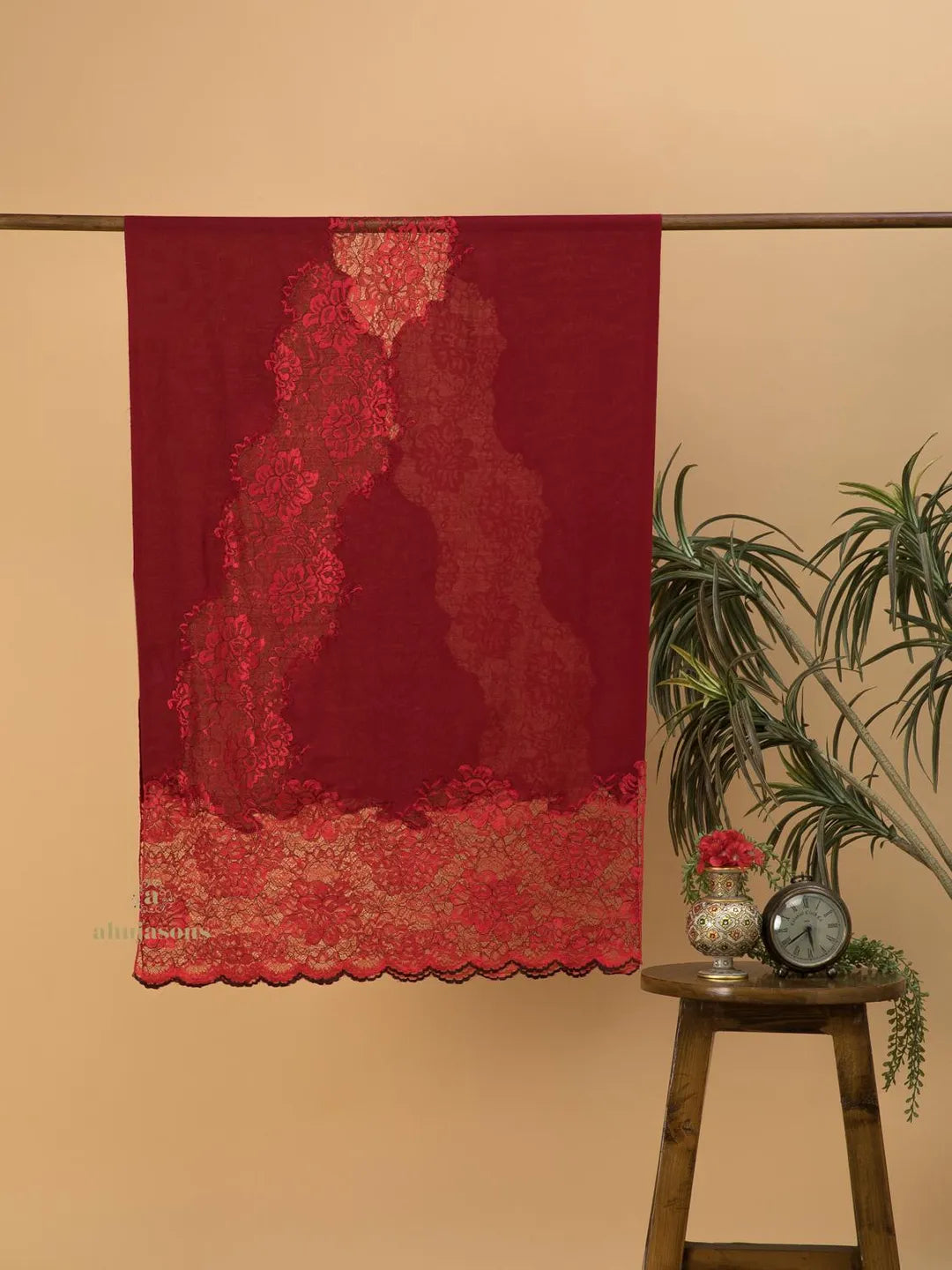 Elegant Stole Wool Blend with Dobby Pattern in Red