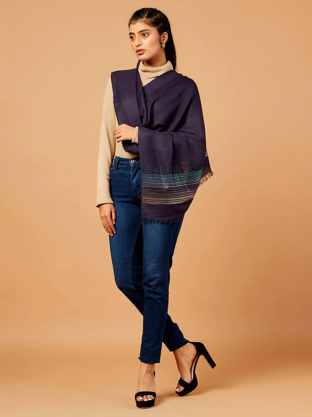 Elegant Stole Wool Blend with Dobby Pattern in Blue