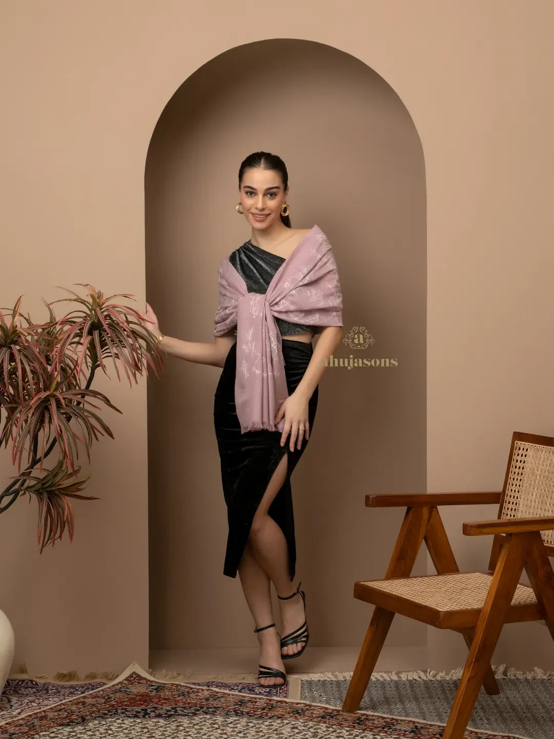 Elegant Stole Wool Blend with Embroidery Pattern in Pink