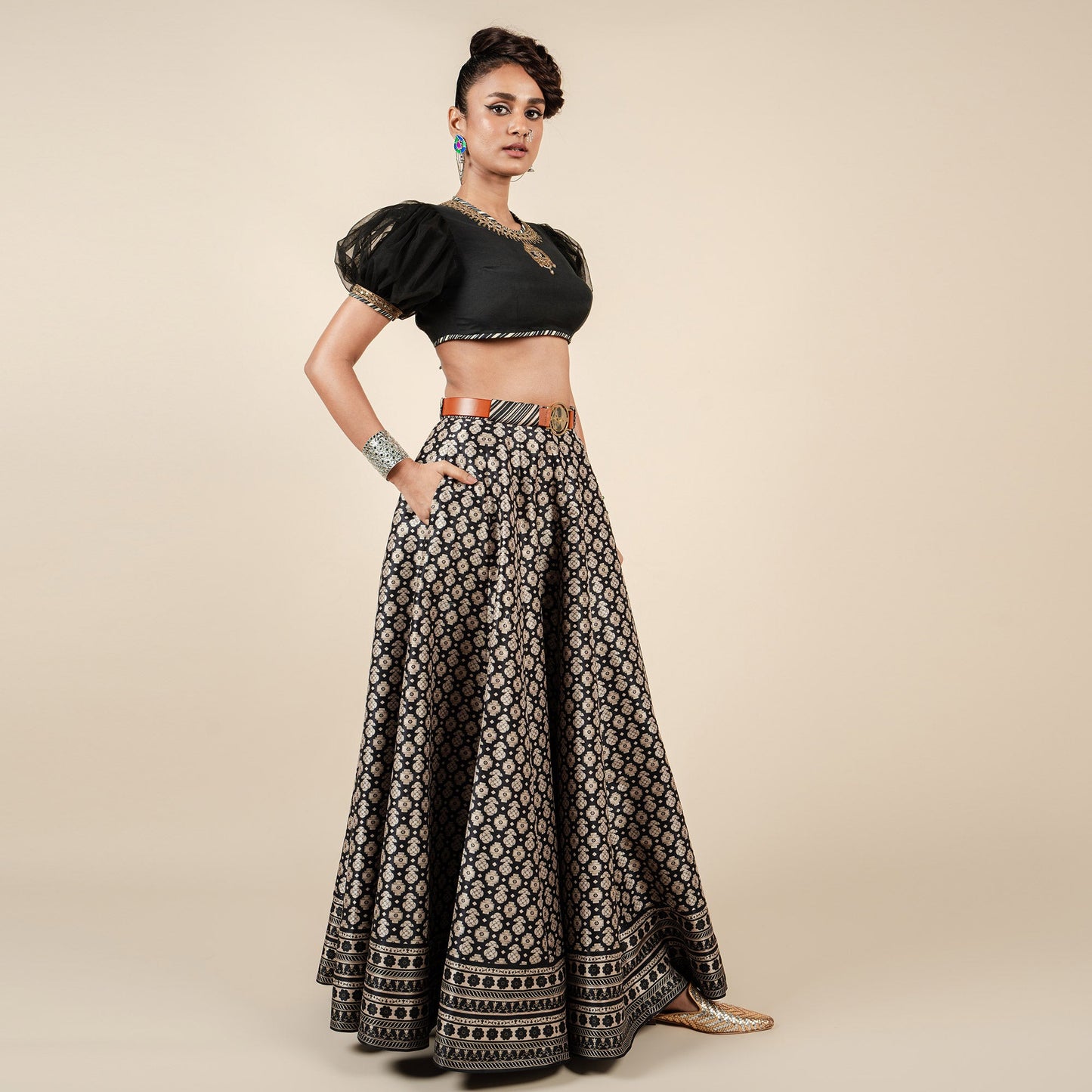 Almond Ivory - Black Skirt Set | CHAR