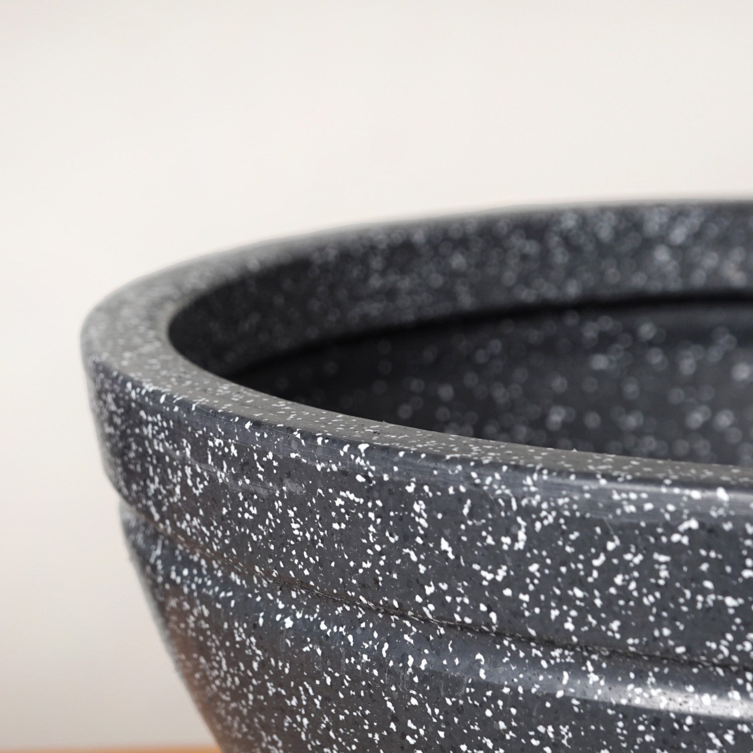 Planterra Granite Black Round Lotus Planter 15x7 Inch