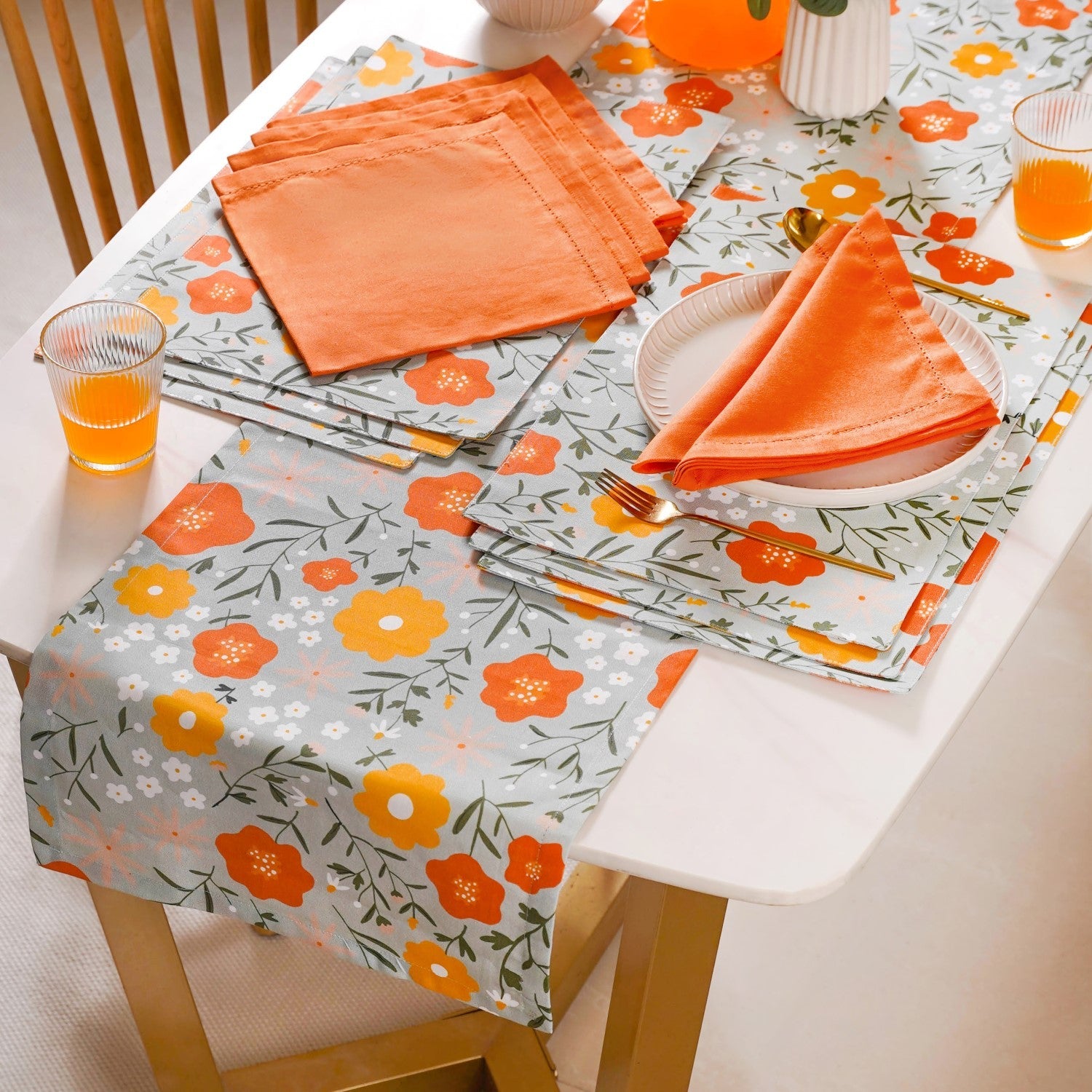 Arancia Table Place Mat Runner And Napkin Set