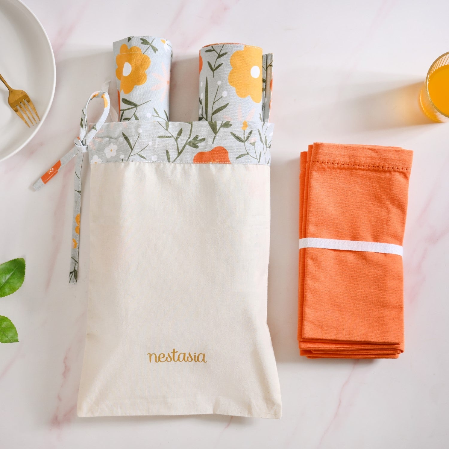 Arancia Table Place Mat Runner And Napkin Set