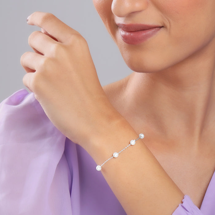 Silver Pearl Connected Bracelet