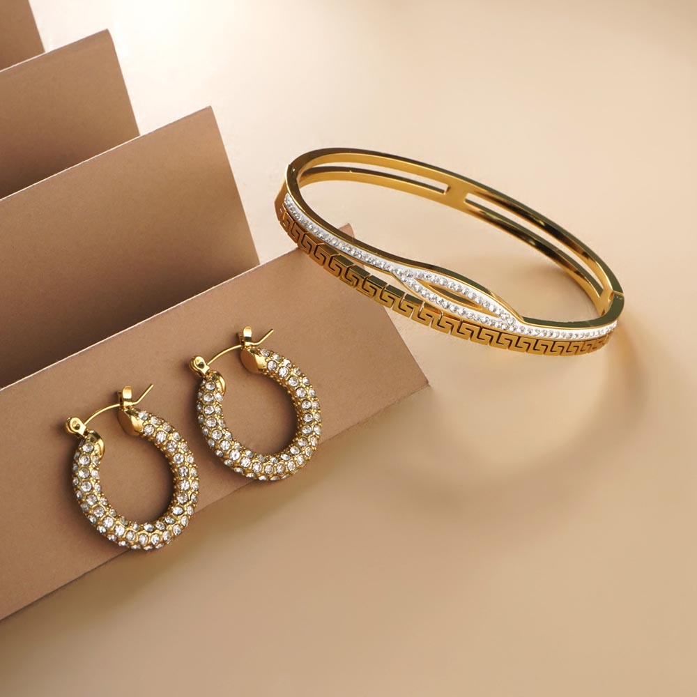 Multi Stone Q Clasp Bracelet & Diamond Studded Hoop Earrings Combo Set