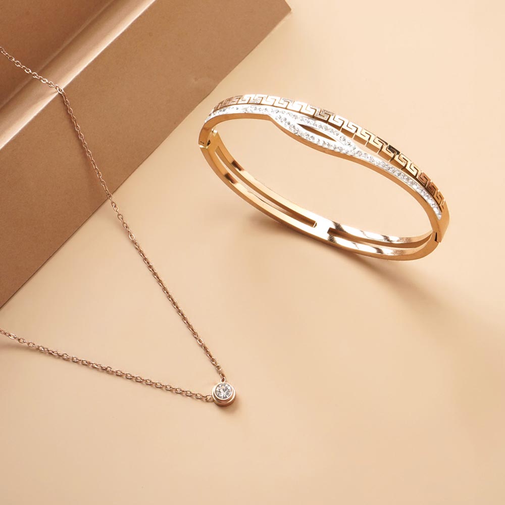 Multi Stone Q Clasp Bracelet & Stone & Strand Necklace Combo Set