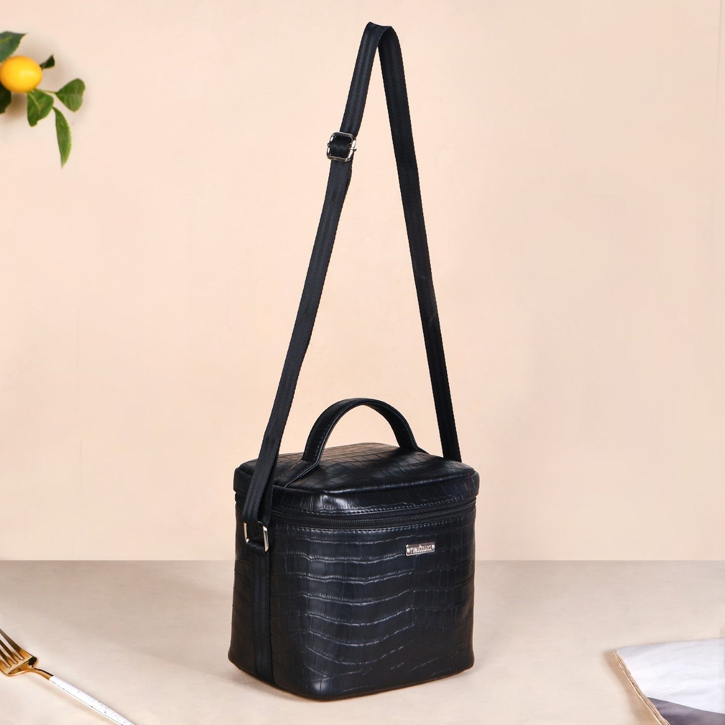 Classic Luxury Insulated Lunch Bag Black