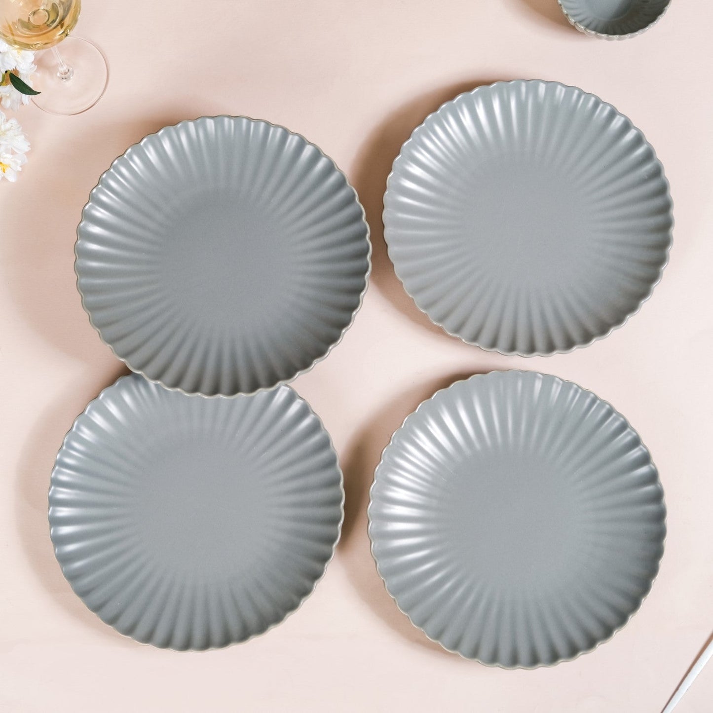 Grey Scallop Dinner Plates Set Of 4 10 Inch