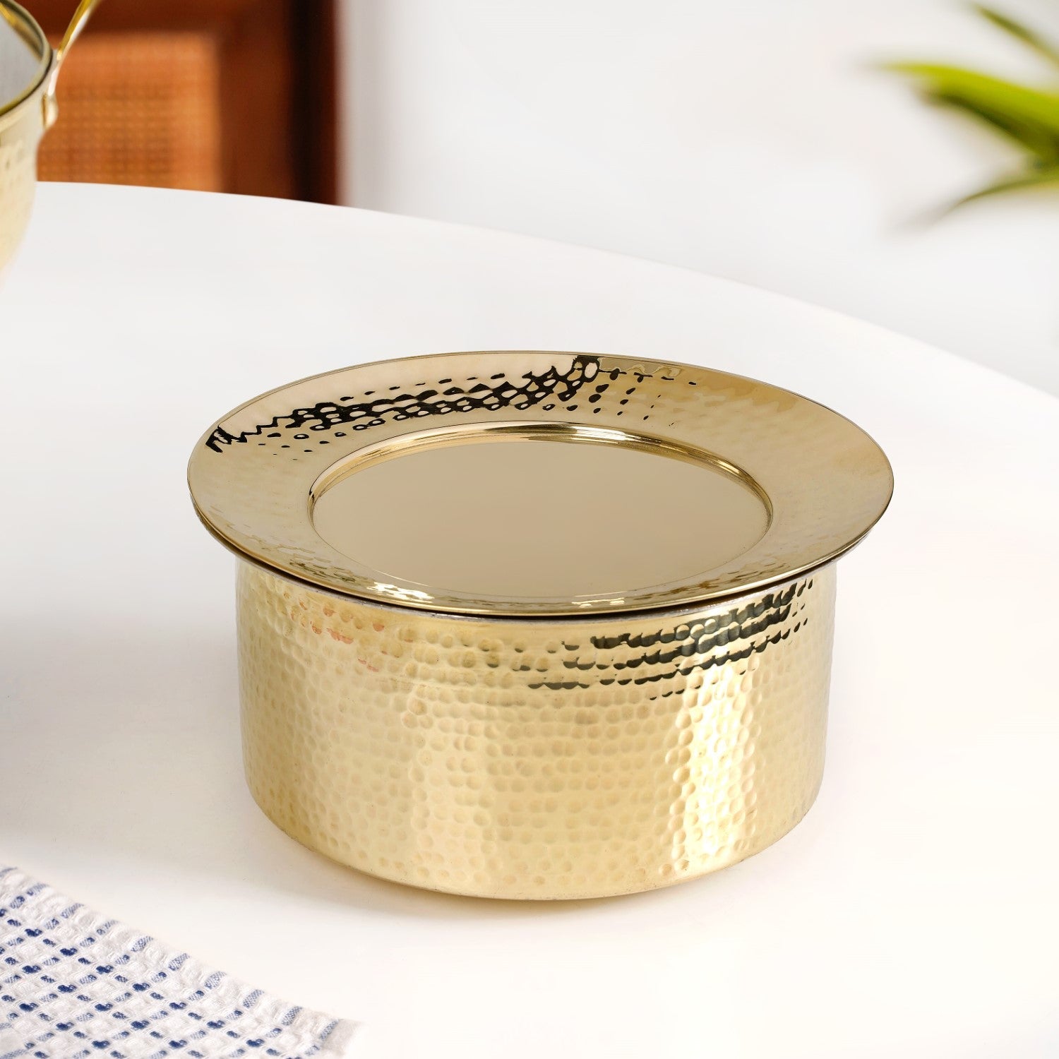 Pure Brass Patila With Lid 2000ml