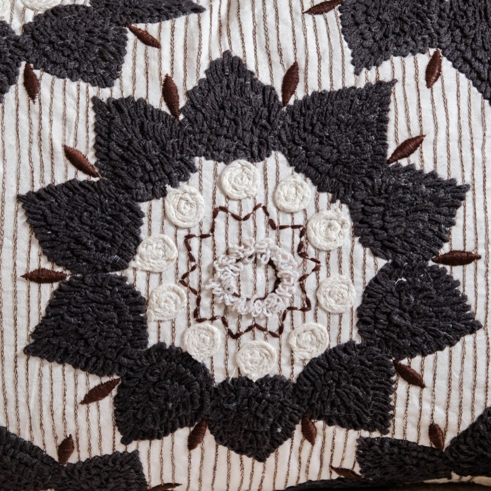 Embroidered Pattern Throw Cushion Cover 20x14 Inch