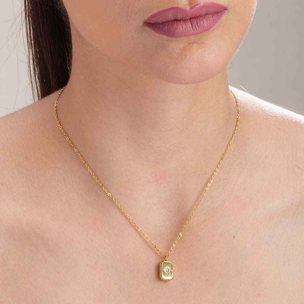 Classic Floral Necklace