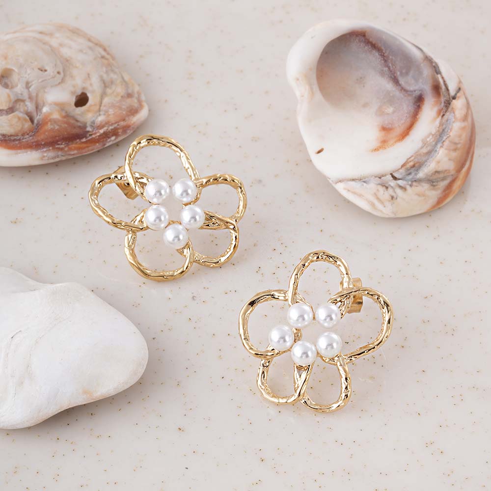 Gold Flower Pearl Earrings