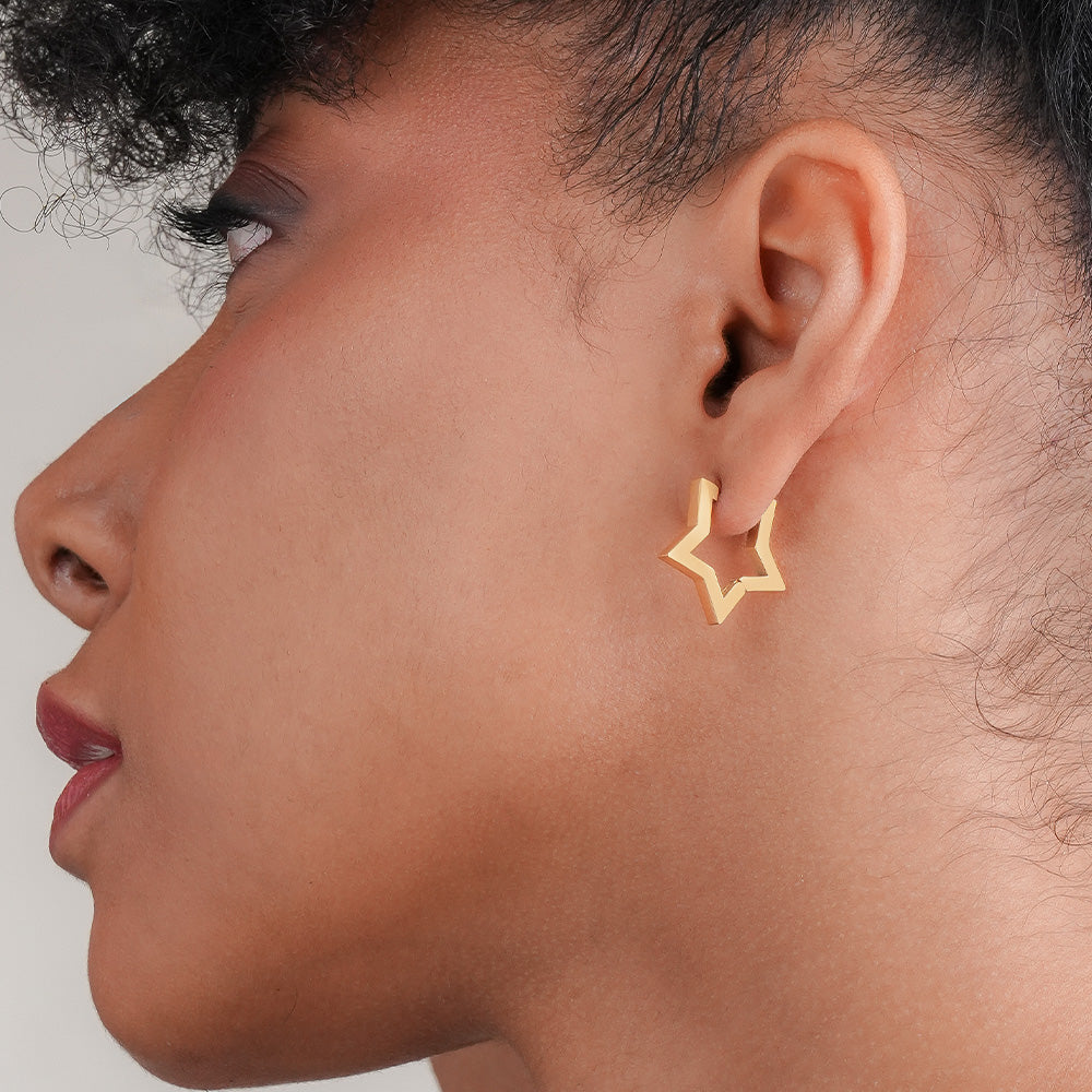 Outline Star Huggie Earrings