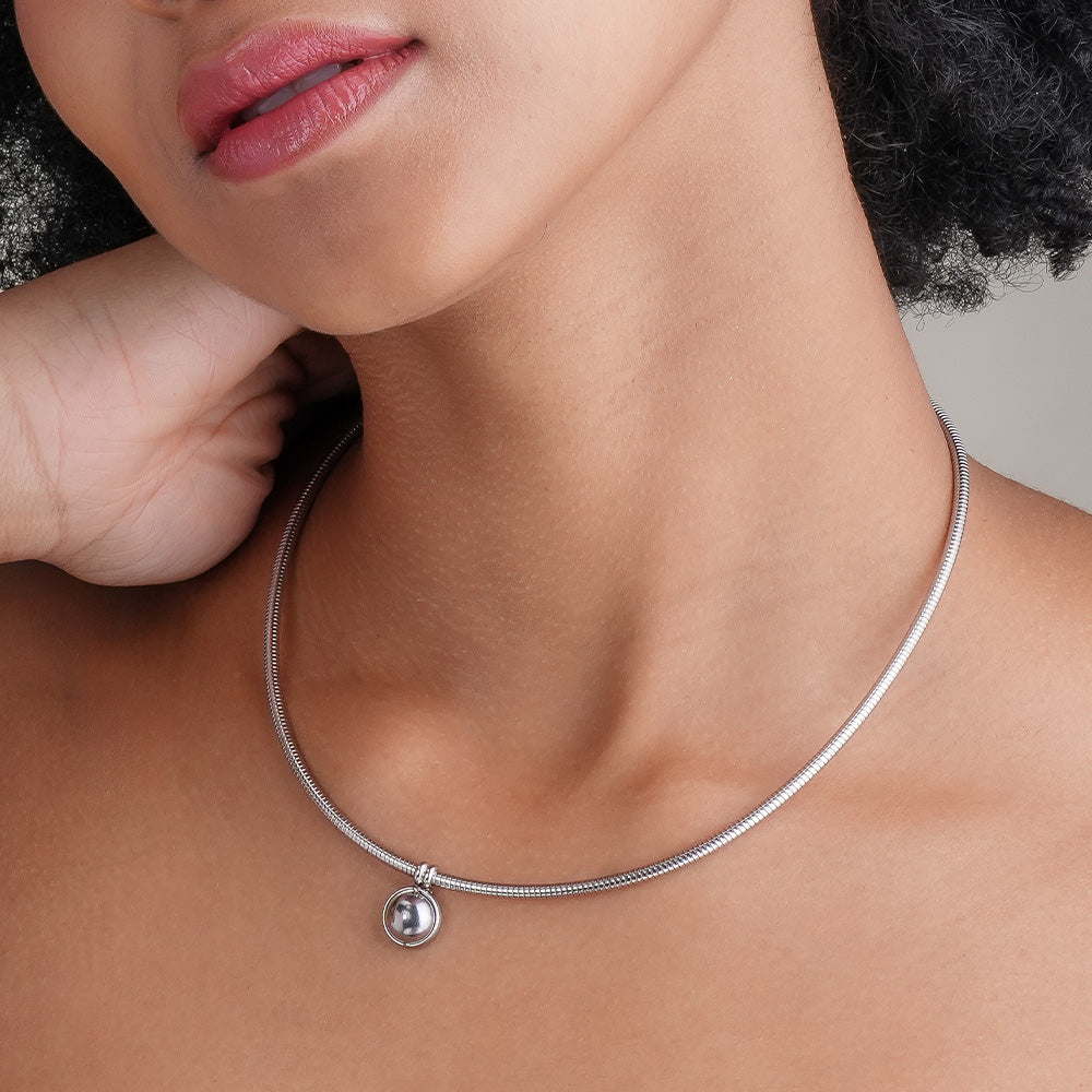 Stylish Silver Ball Choker Necklace