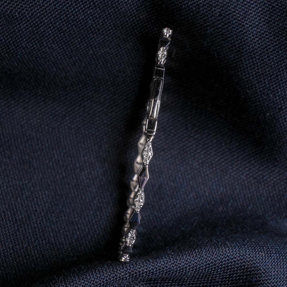 The Pristine Sparkle Bracelet