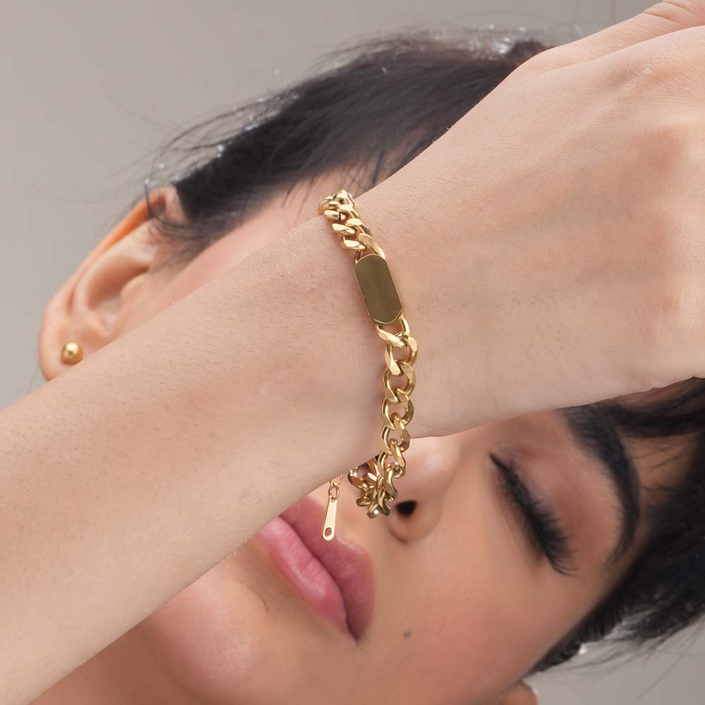Small Bar Bracelet