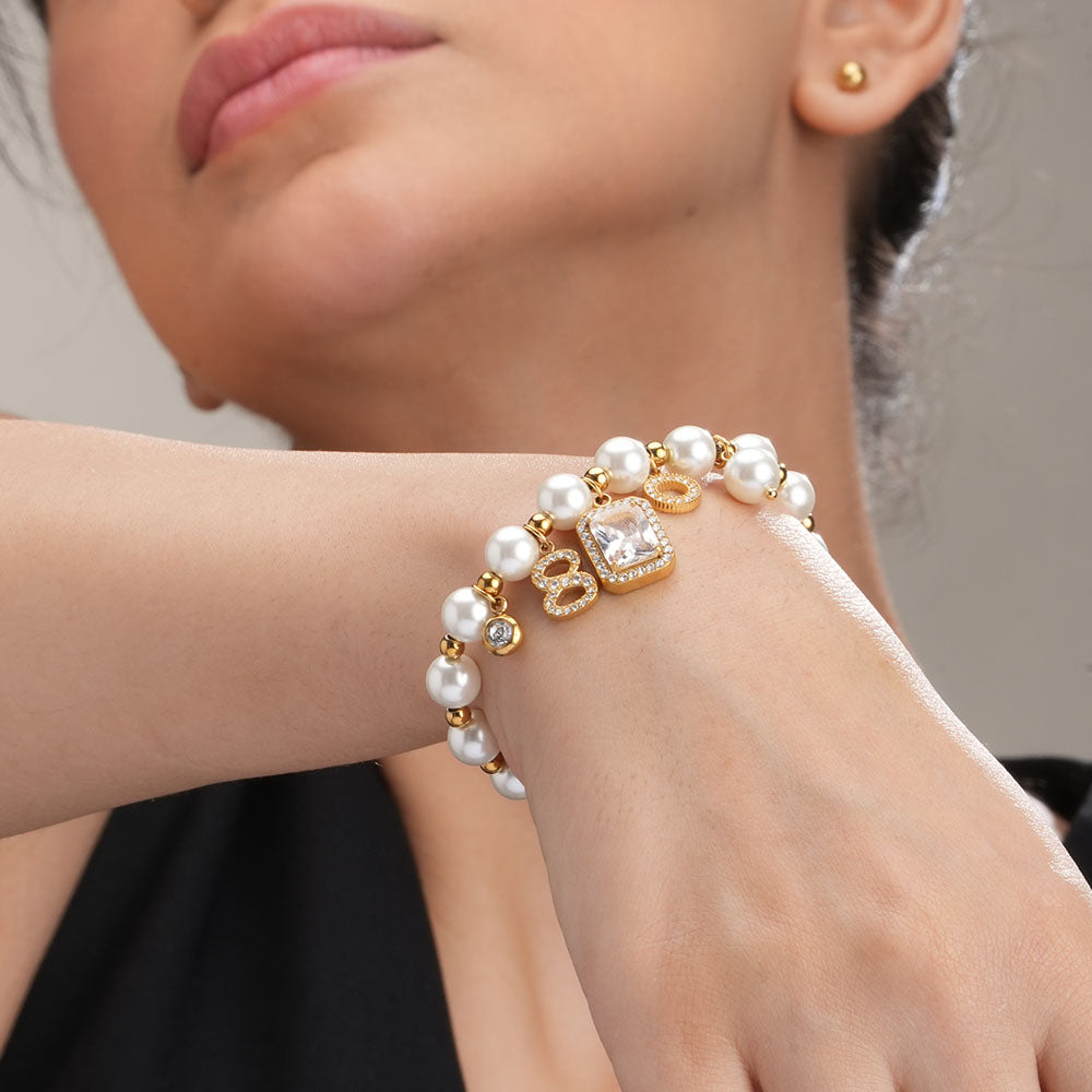 White Elegance Pearl Chain Bracelet