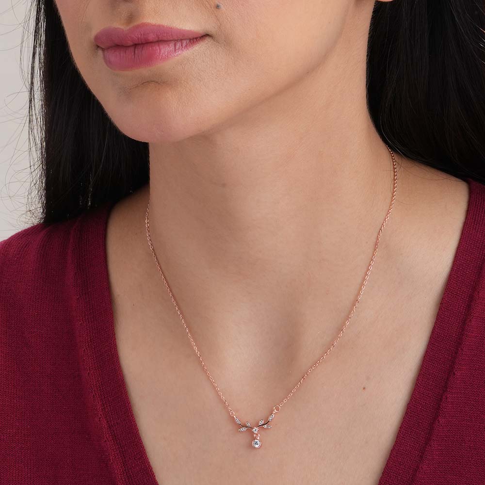 Floral Solitaire Necklace | Rose Gold