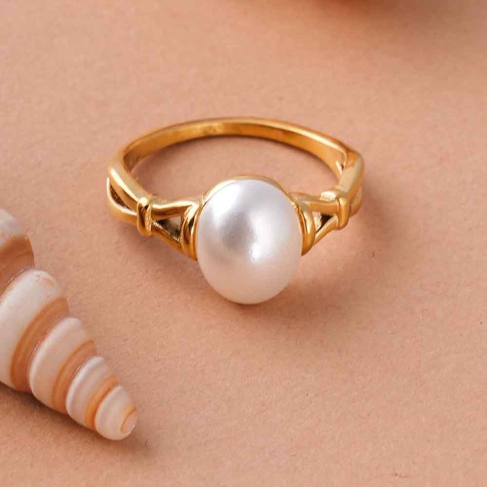 Vintage Inspired Gold Pearl Ring