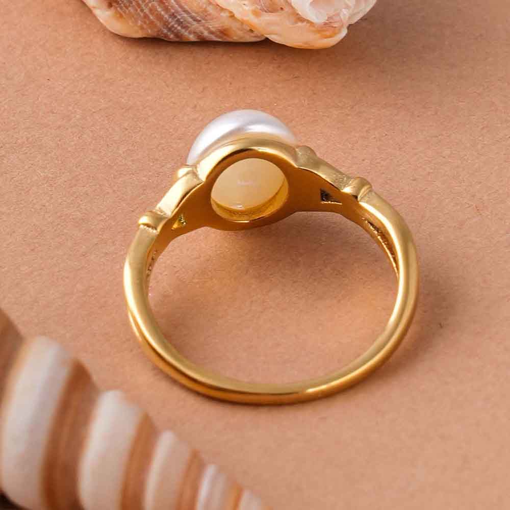 Vintage Inspired Gold Pearl Ring