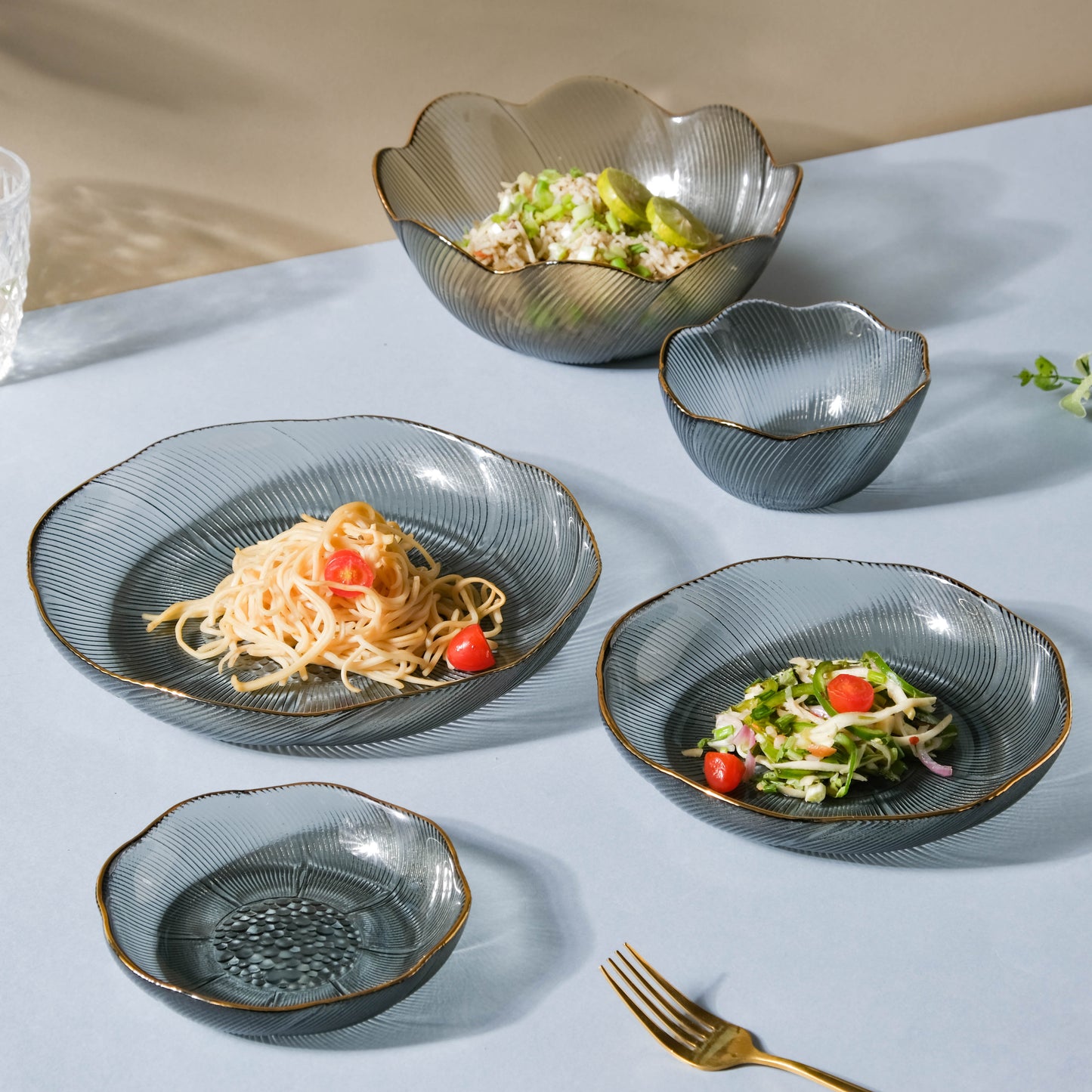 Flower Glass Dessert Plate Grey