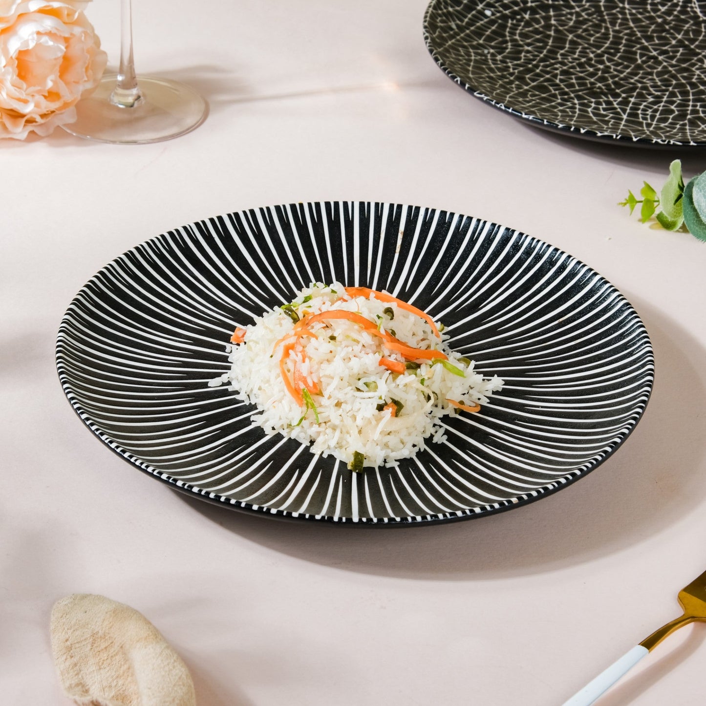 Contemporary Striped Ceramic Dinner Plate Black 9.5 Inch