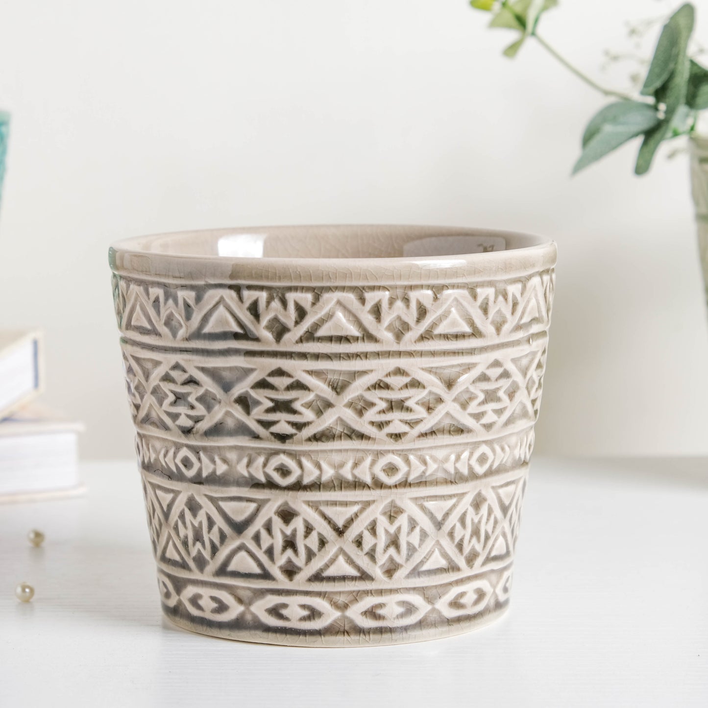 Intricate Texture Grey Pot