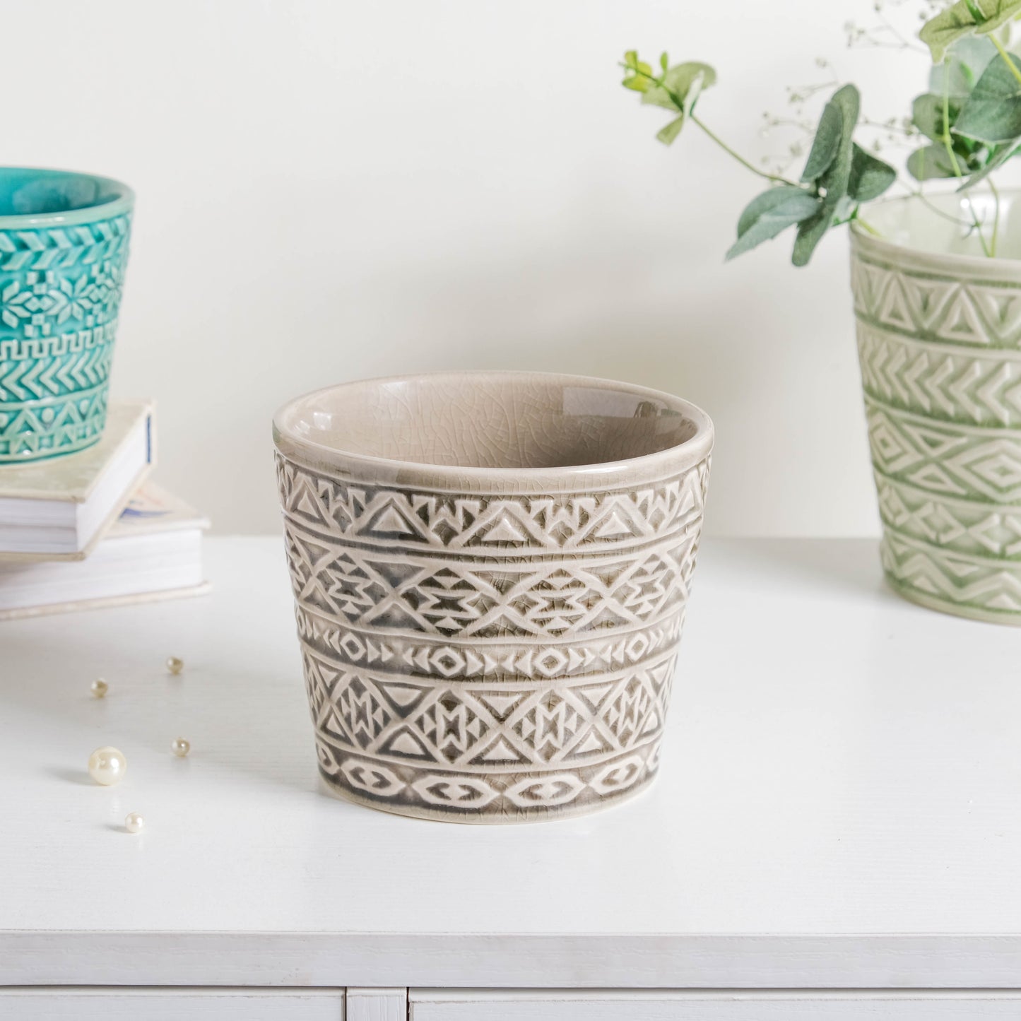 Intricate Texture Grey Pot