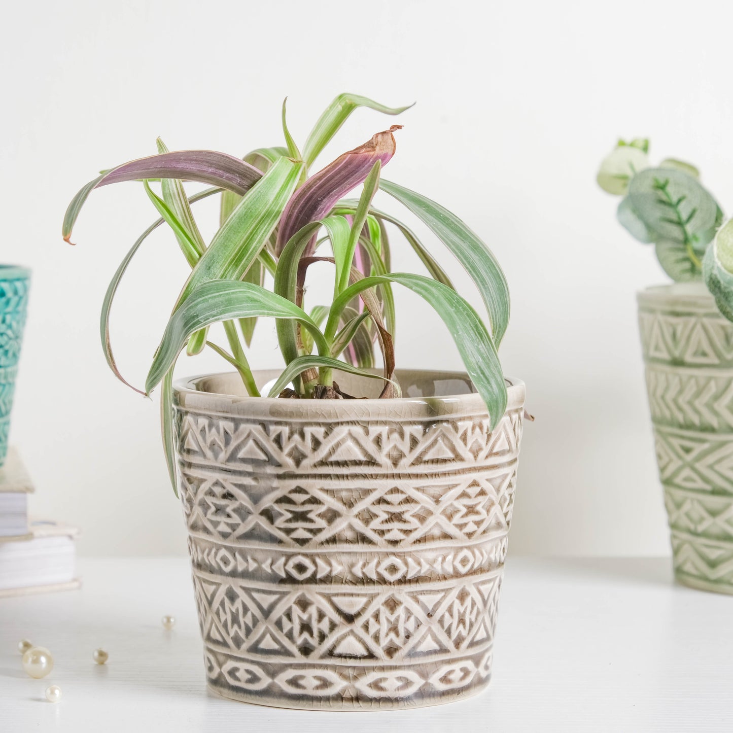 Intricate Texture Grey Pot