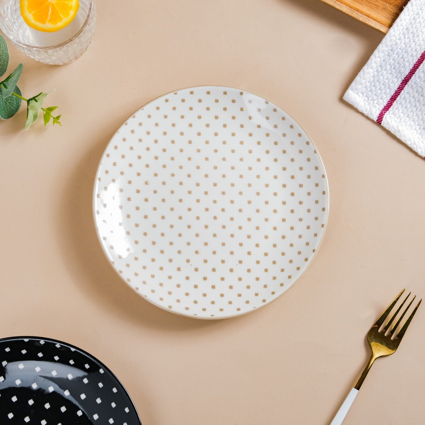 Retro White Ceramic Snack Plate 7.5 Inch Set Of 2