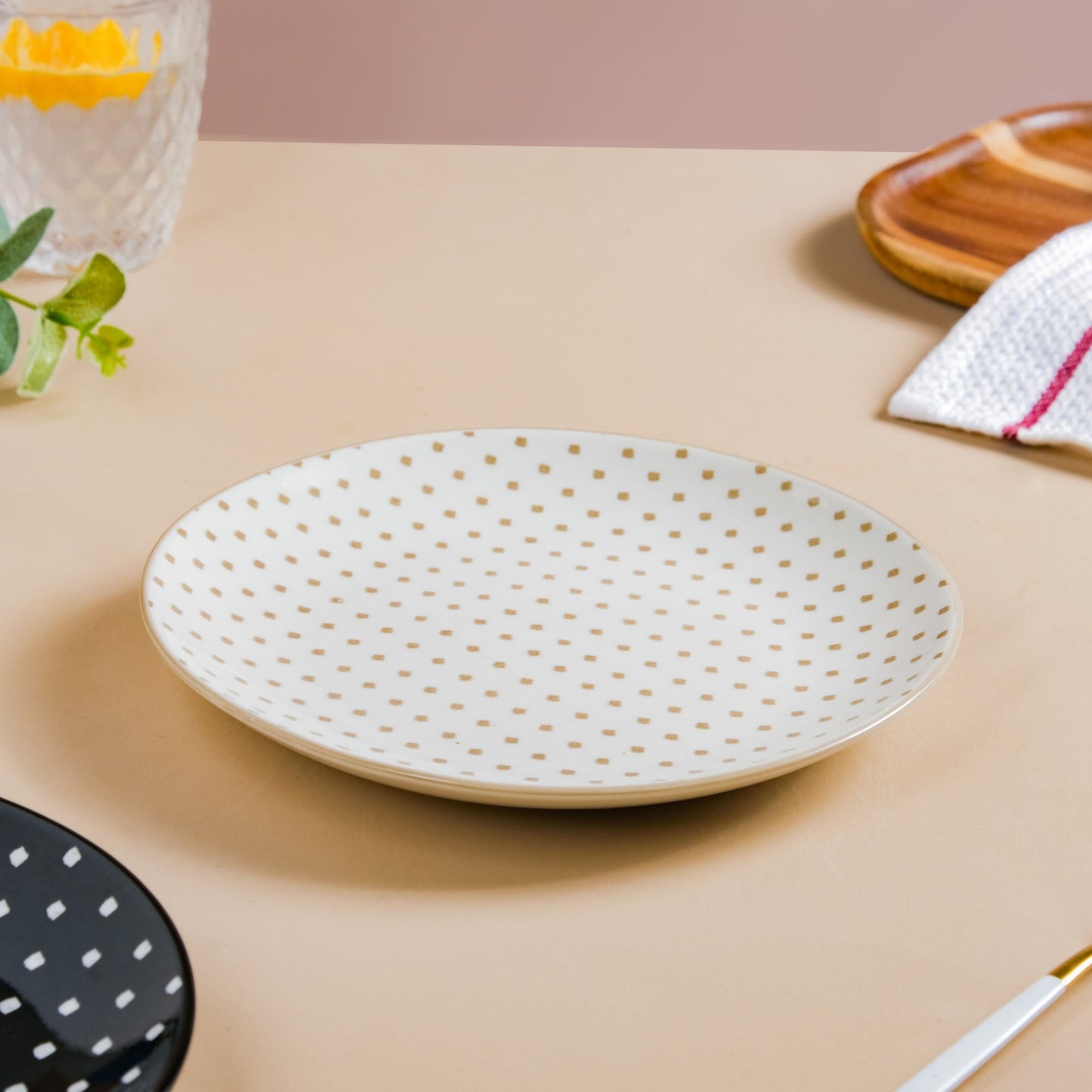Retro White Ceramic Snack Plate 7.5 Inch Set Of 2