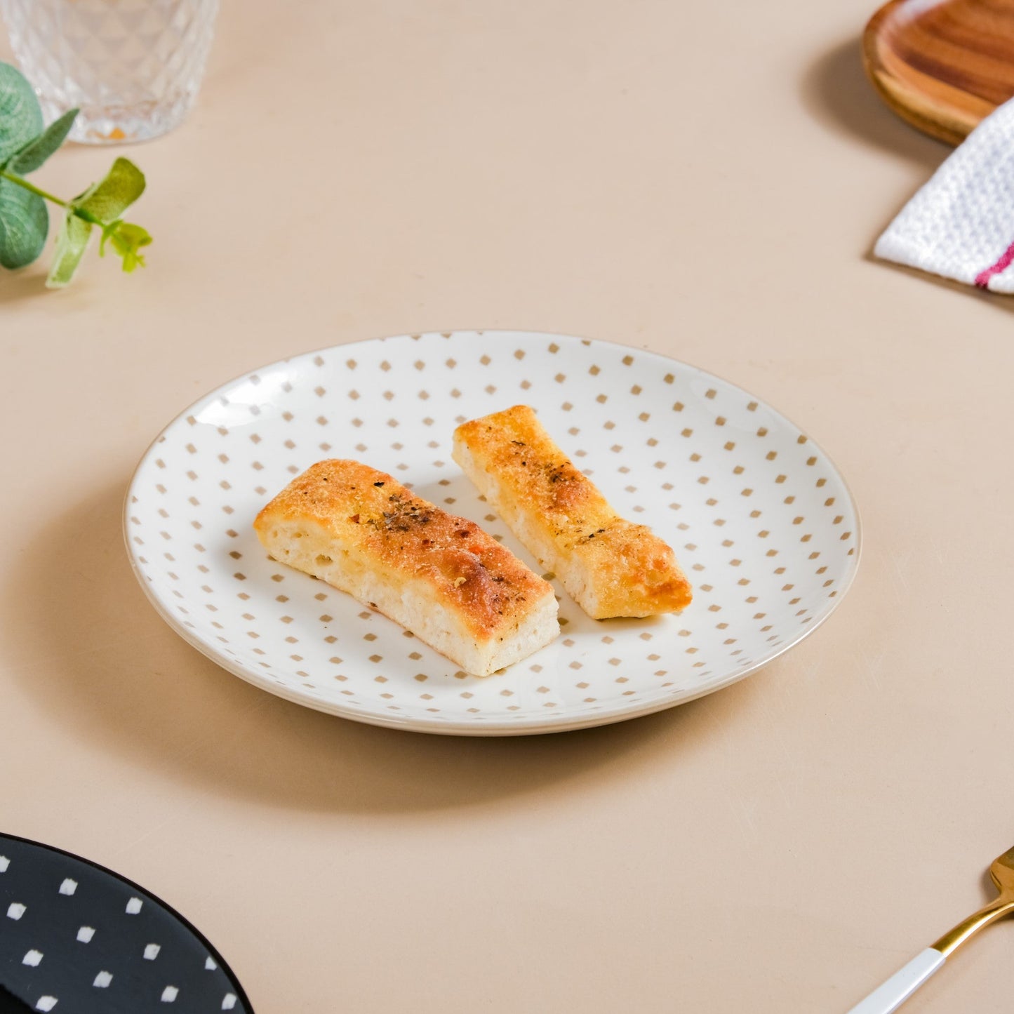 Retro White Ceramic Snack Plate 7.5 Inch Set Of 2