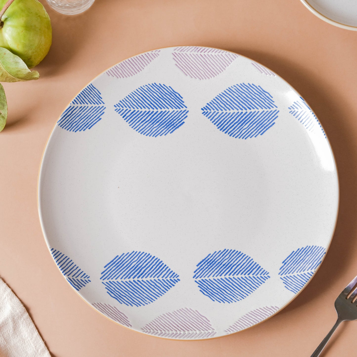 House of Eden Patterned Leaf Dinner Plate 11 Inch